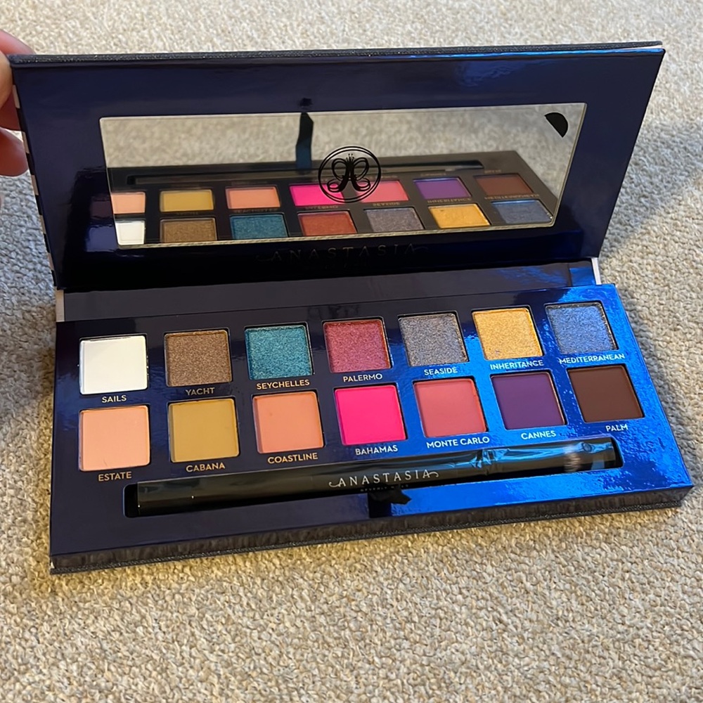 NIB Anastasia Beverly Hills Riviera Eyeshadow pallet